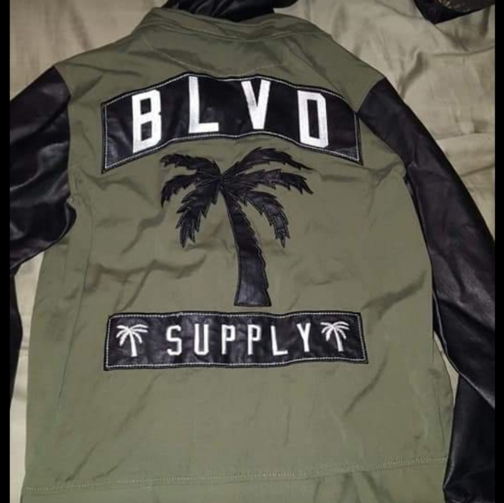 Jacket - Picture 2 of 3